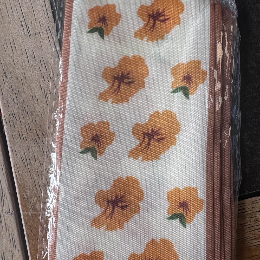 Floral Print twilly Scarf with Orange Flowers nip
